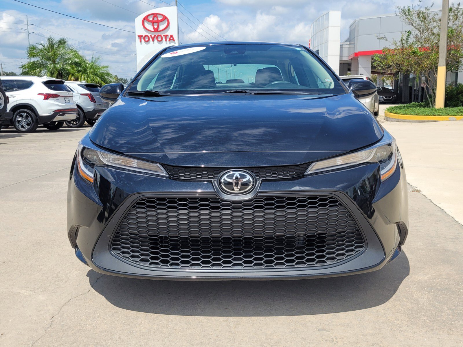 Used 2022 Toyota Corolla LE with VIN 5YFEPMAE3NP280710 for sale in Sebring, FL