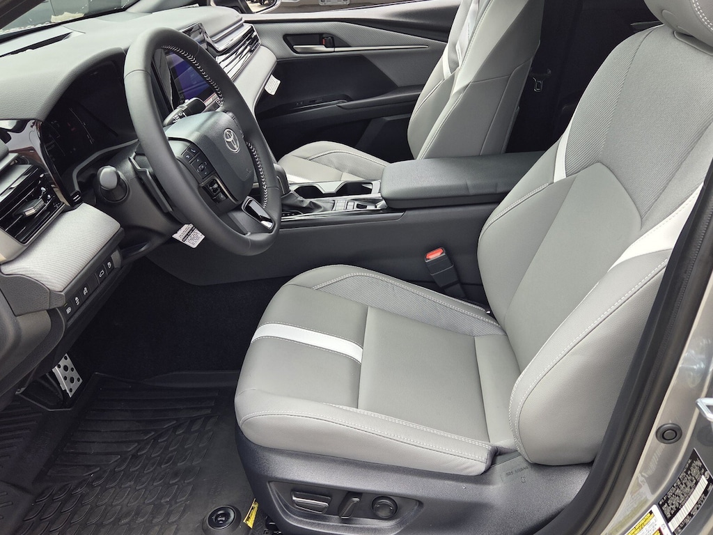 Used 2026 Toyota Camry SE Sedan