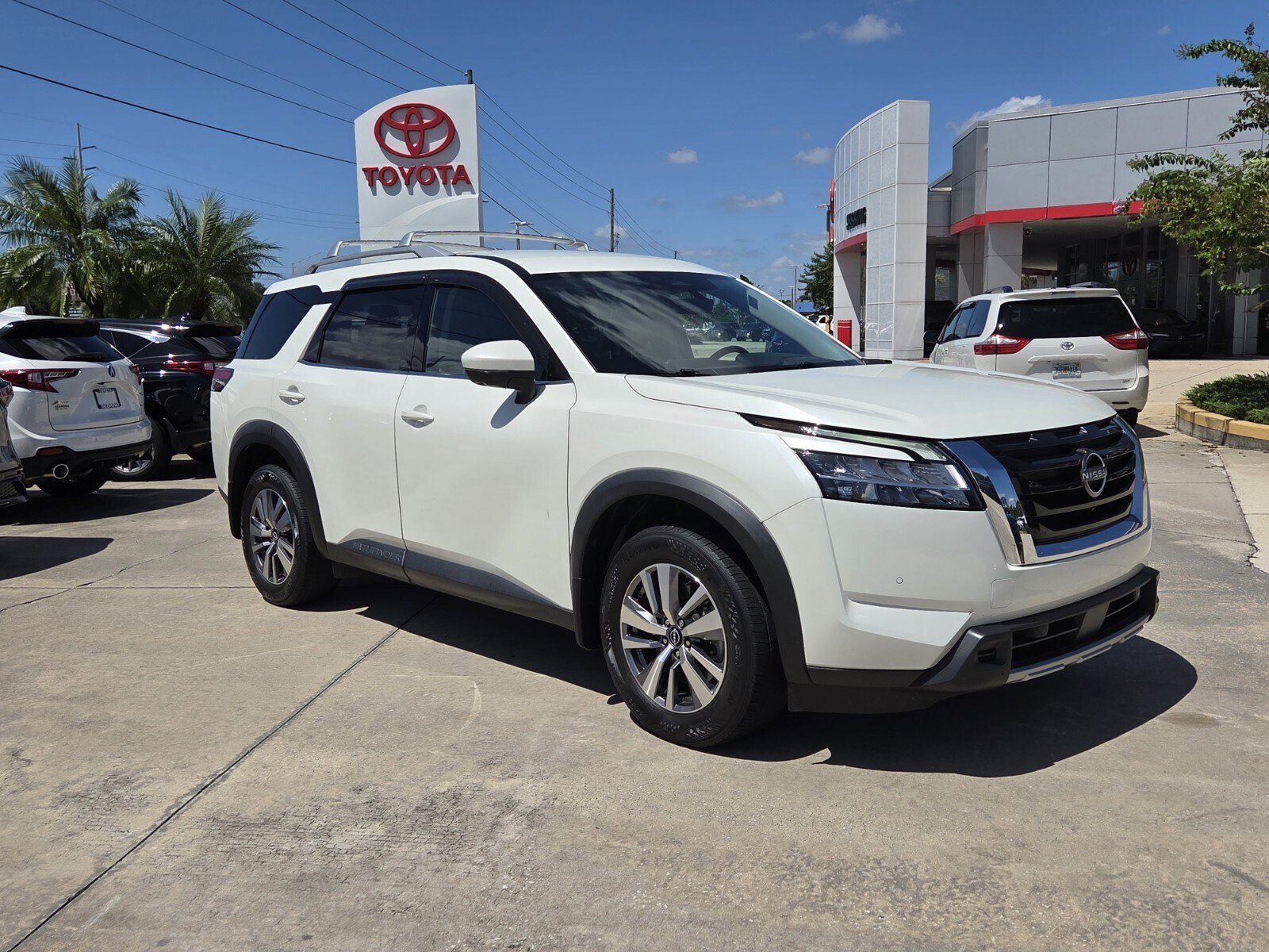 2023 Nissan Pathfinder SUV 