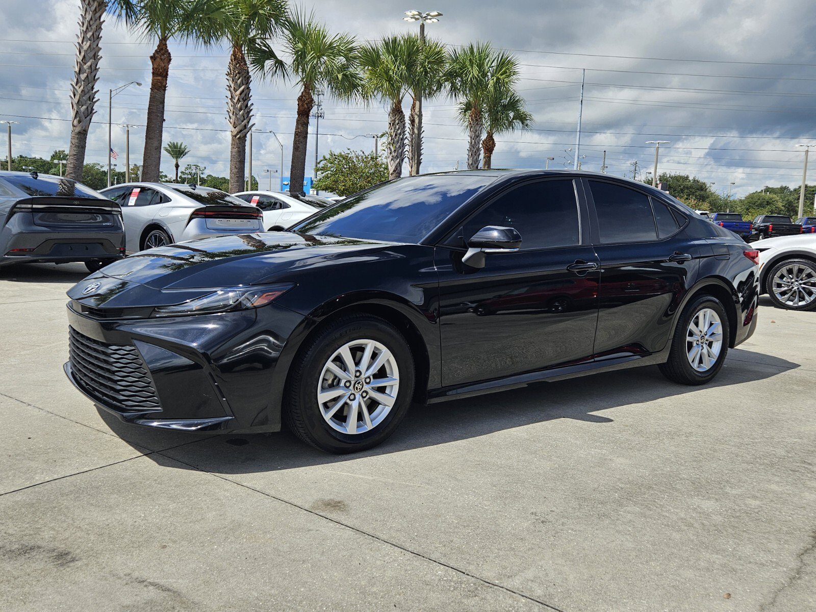 2025 Toyota Camry LE photo 2