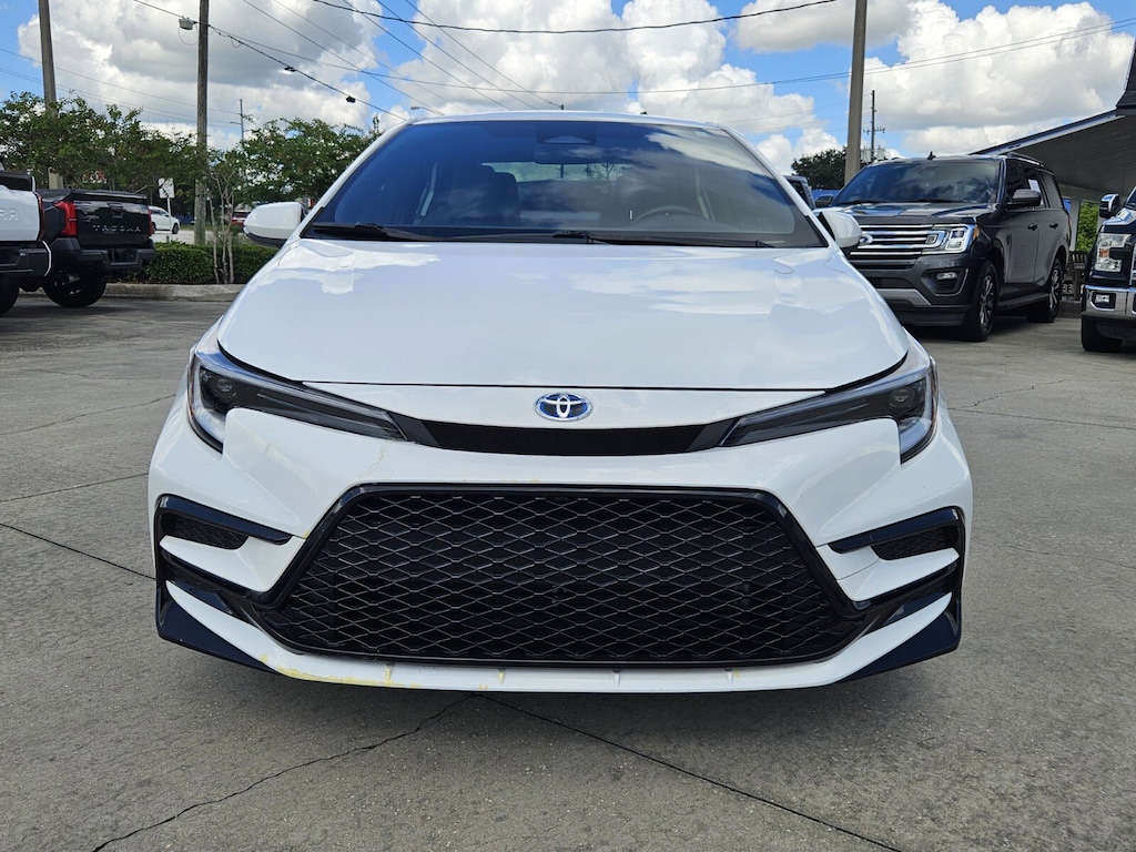 2023 Toyota Corolla Hybrid SE photo 2
