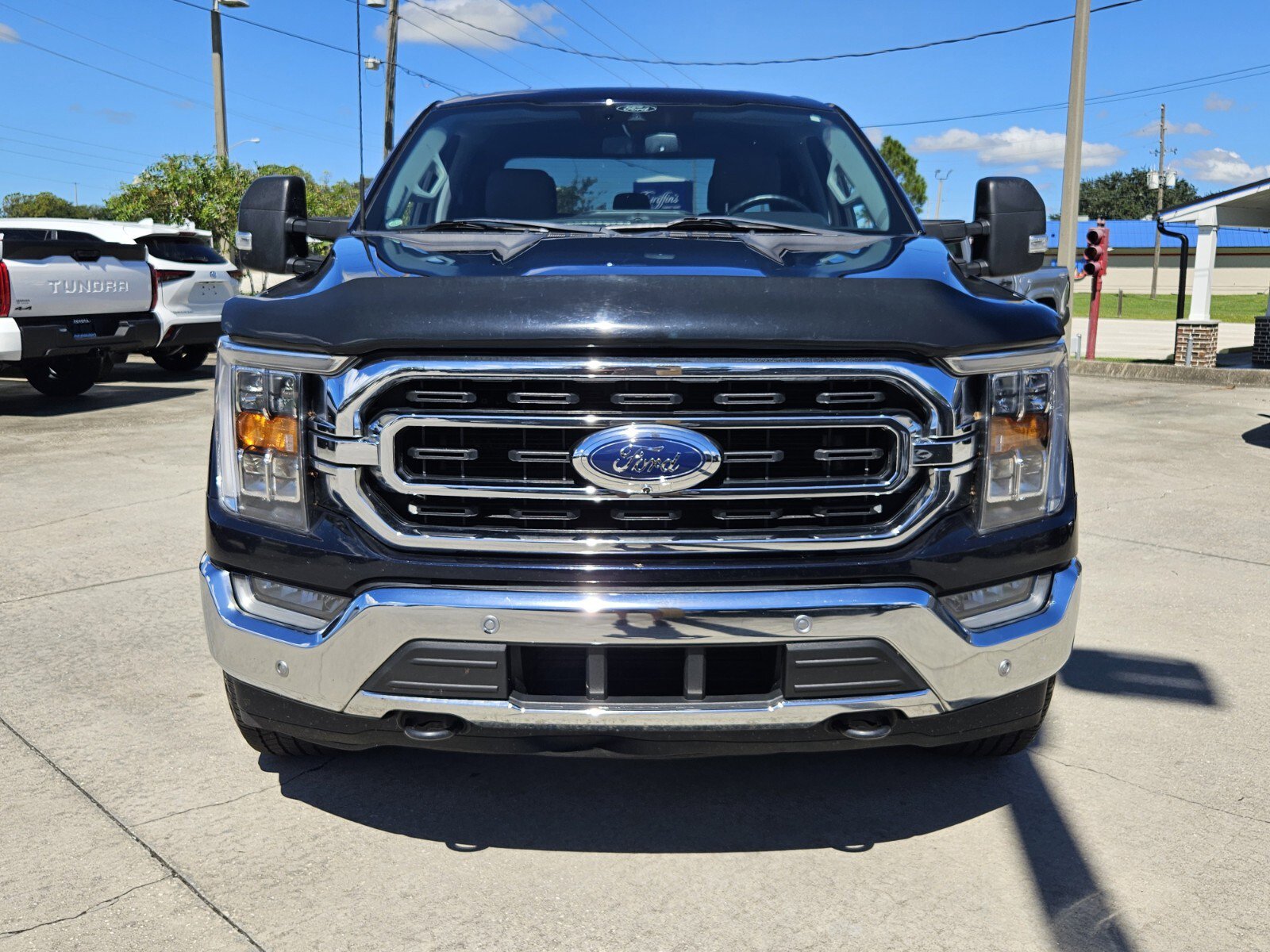 2022 Ford F-150 XLT photo 2