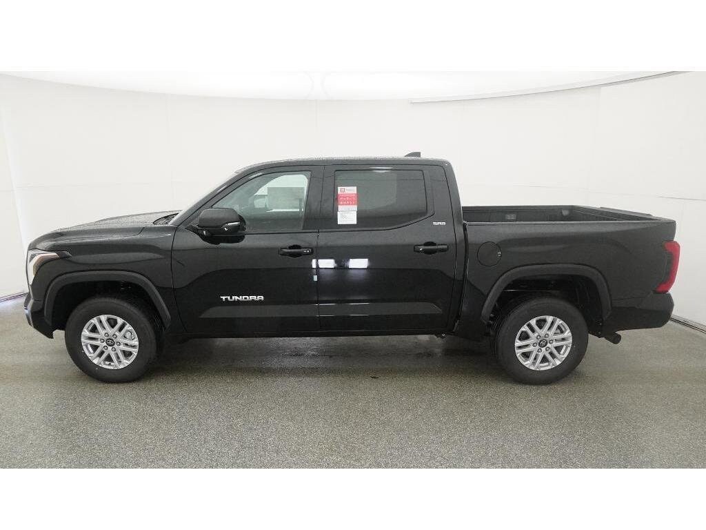New 2026 Toyota Tundra SR5 SR5 CREWMAX 5.5
