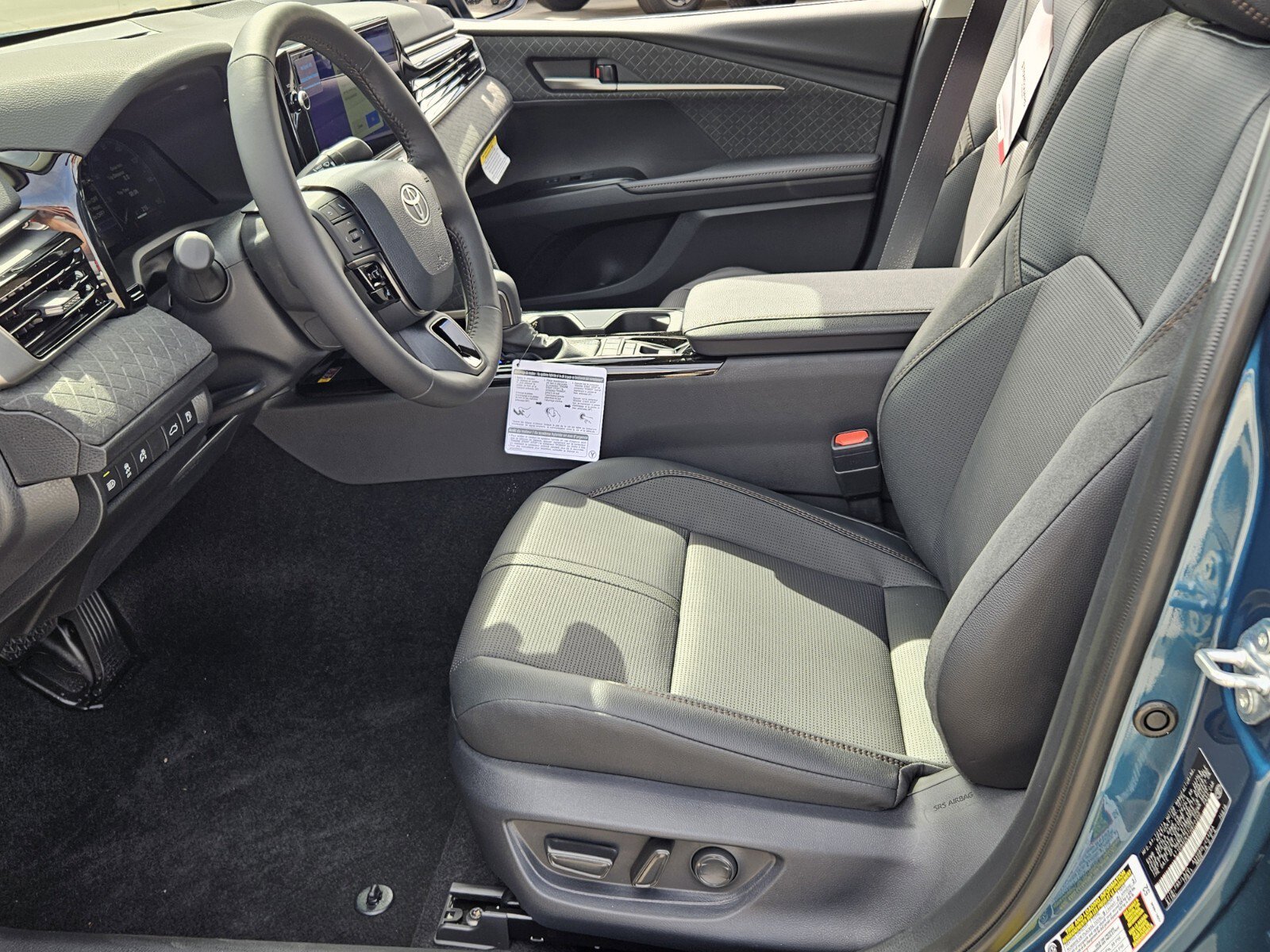 2026 Toyota Camry XLE photo 4