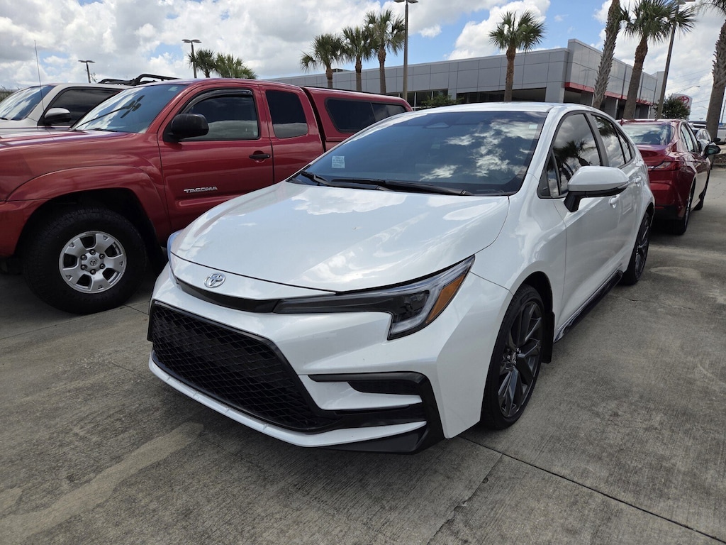 Used 2026 Toyota Corolla SE Sedan