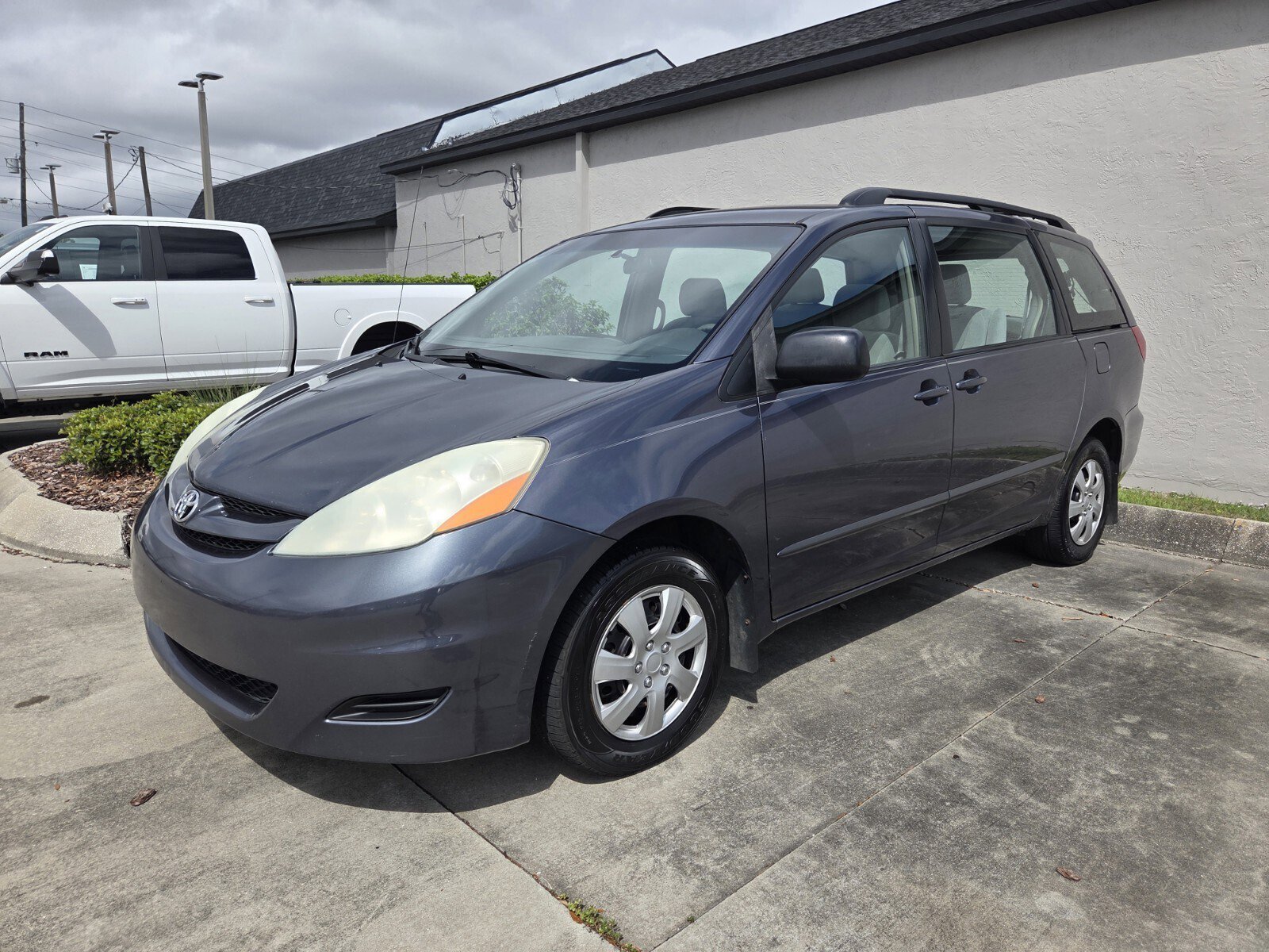 2006 Toyota Sienna LE