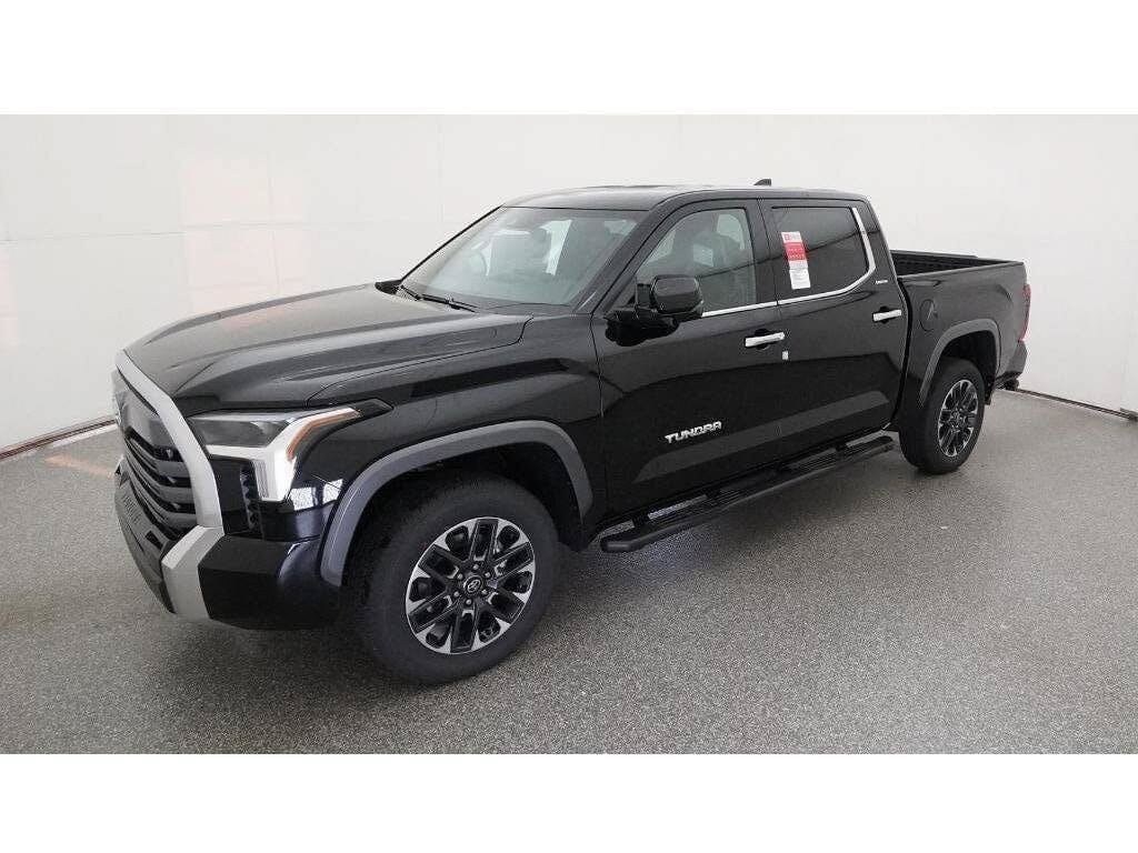New 2026 Toyota Tundra Limited LIMITED CREWMAX 5.5