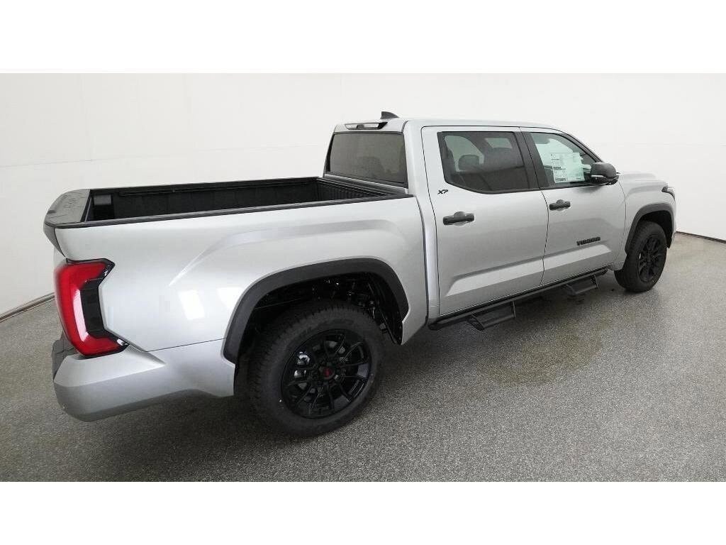 2026 Toyota Tundra SR5 - Photo 9