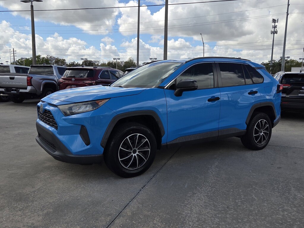 Used 2019 Toyota RAV4 LE SUV