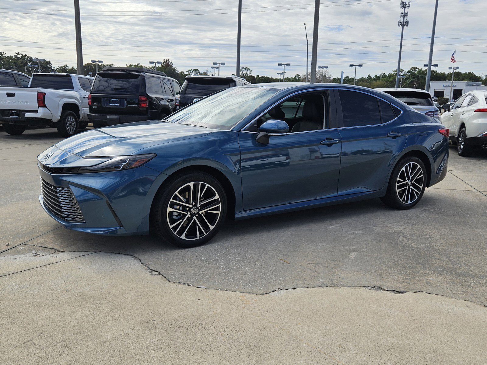 2026 Toyota Camry XLE photo 3