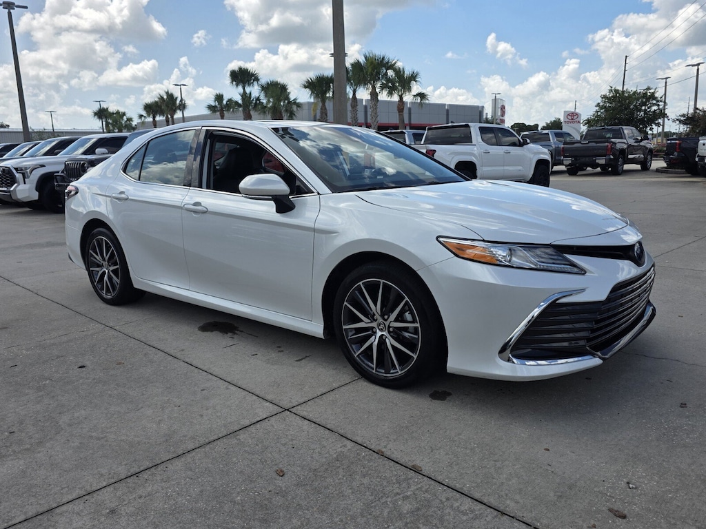 Certified 2022 Toyota Camry Hybrid XLE Sedan