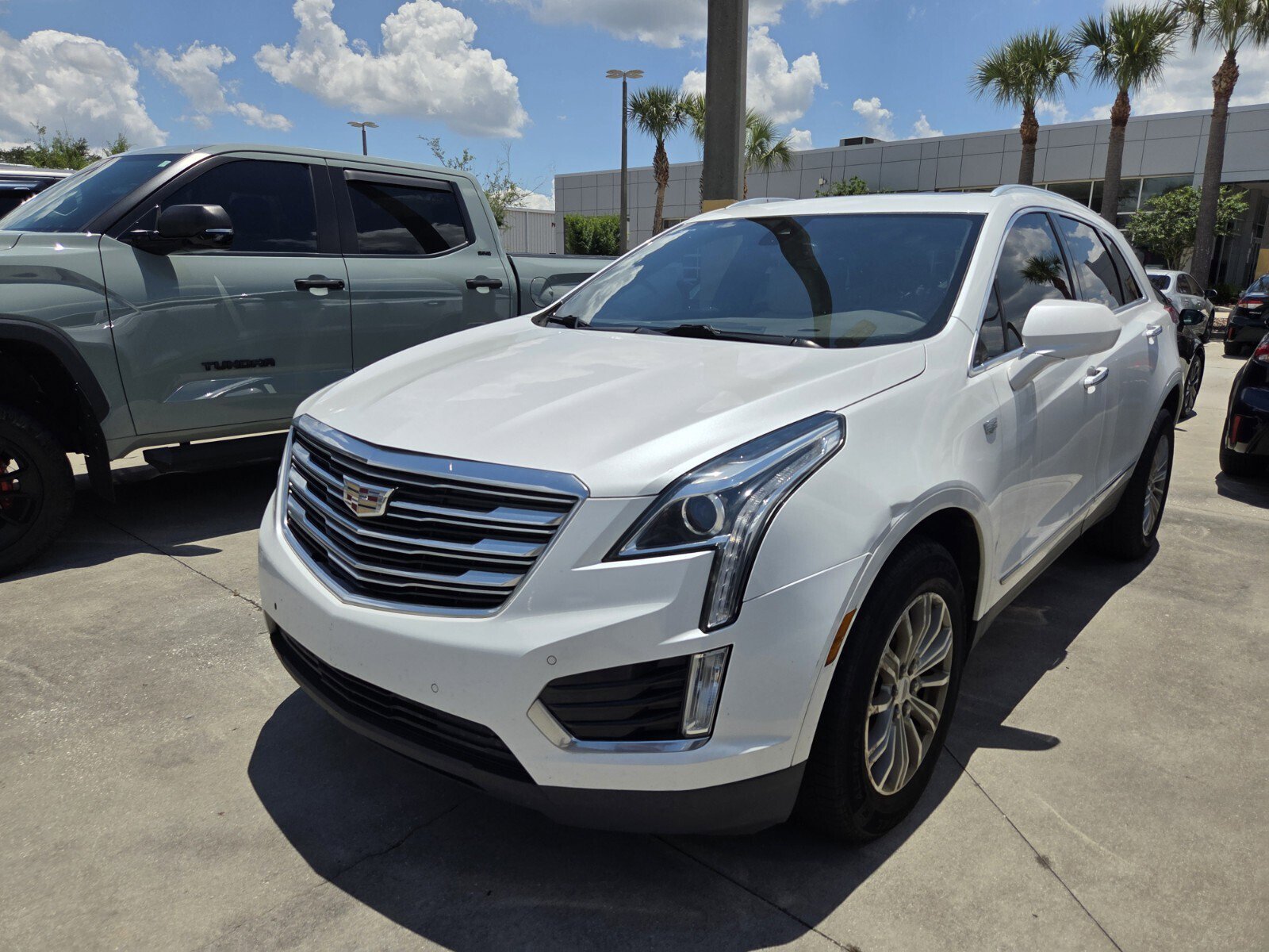 2019 Cadillac XT5 FWD Luxury's photo
