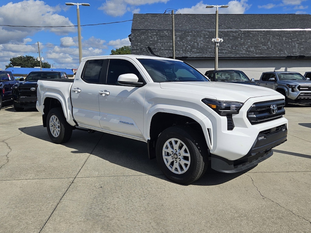 New 2025 Toyota Tacoma SR5 4X2 DOUBLE CAB