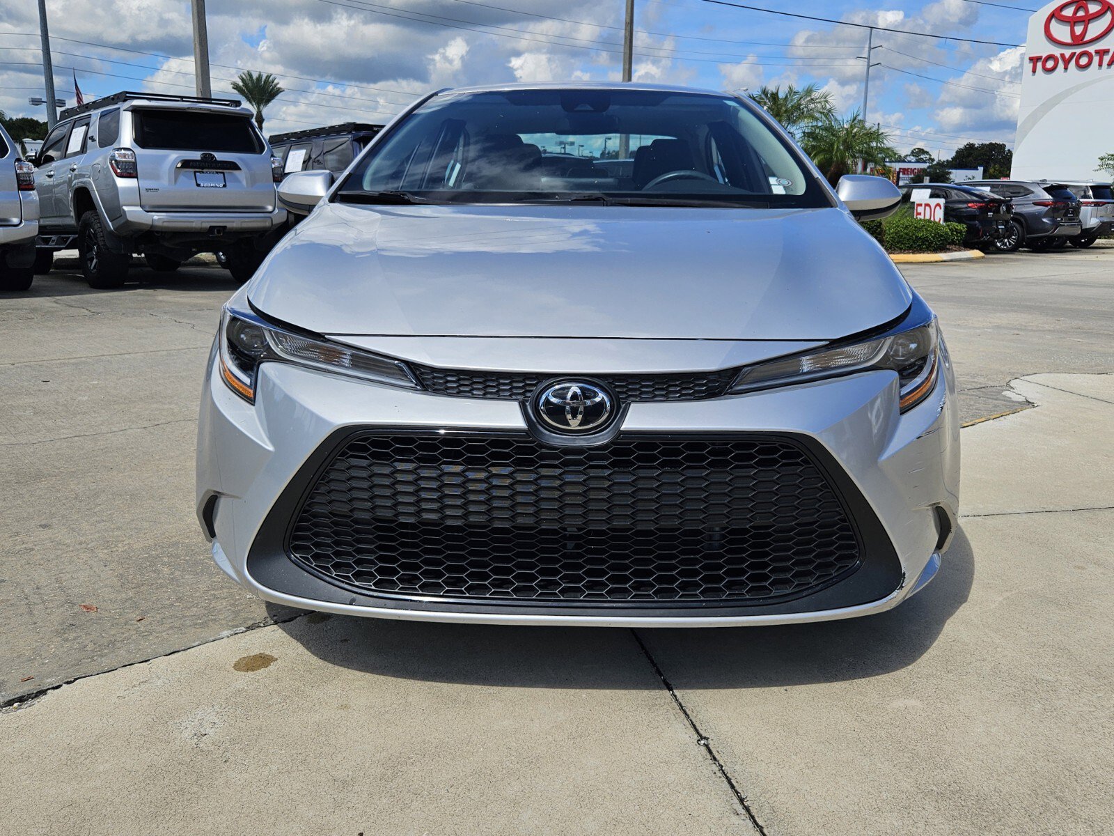 2020 Toyota Corolla L photo 2