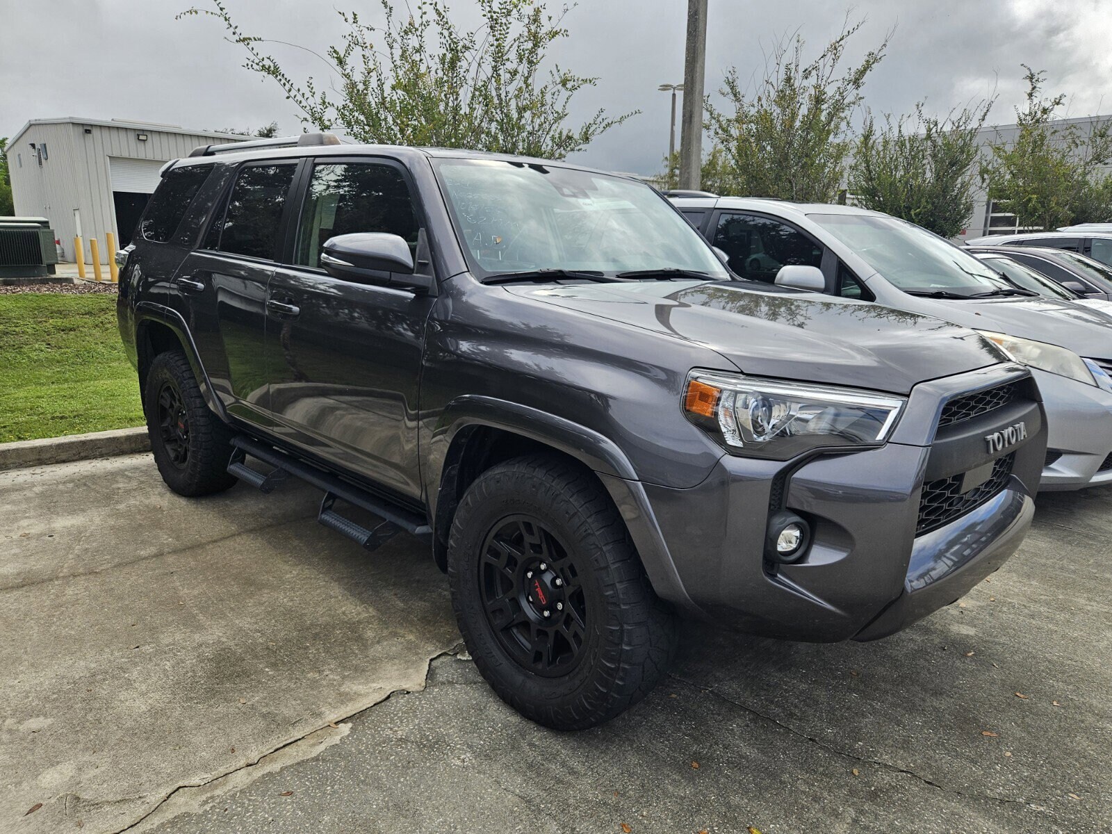2022 Toyota 4Runner SR5 Premium photo 2