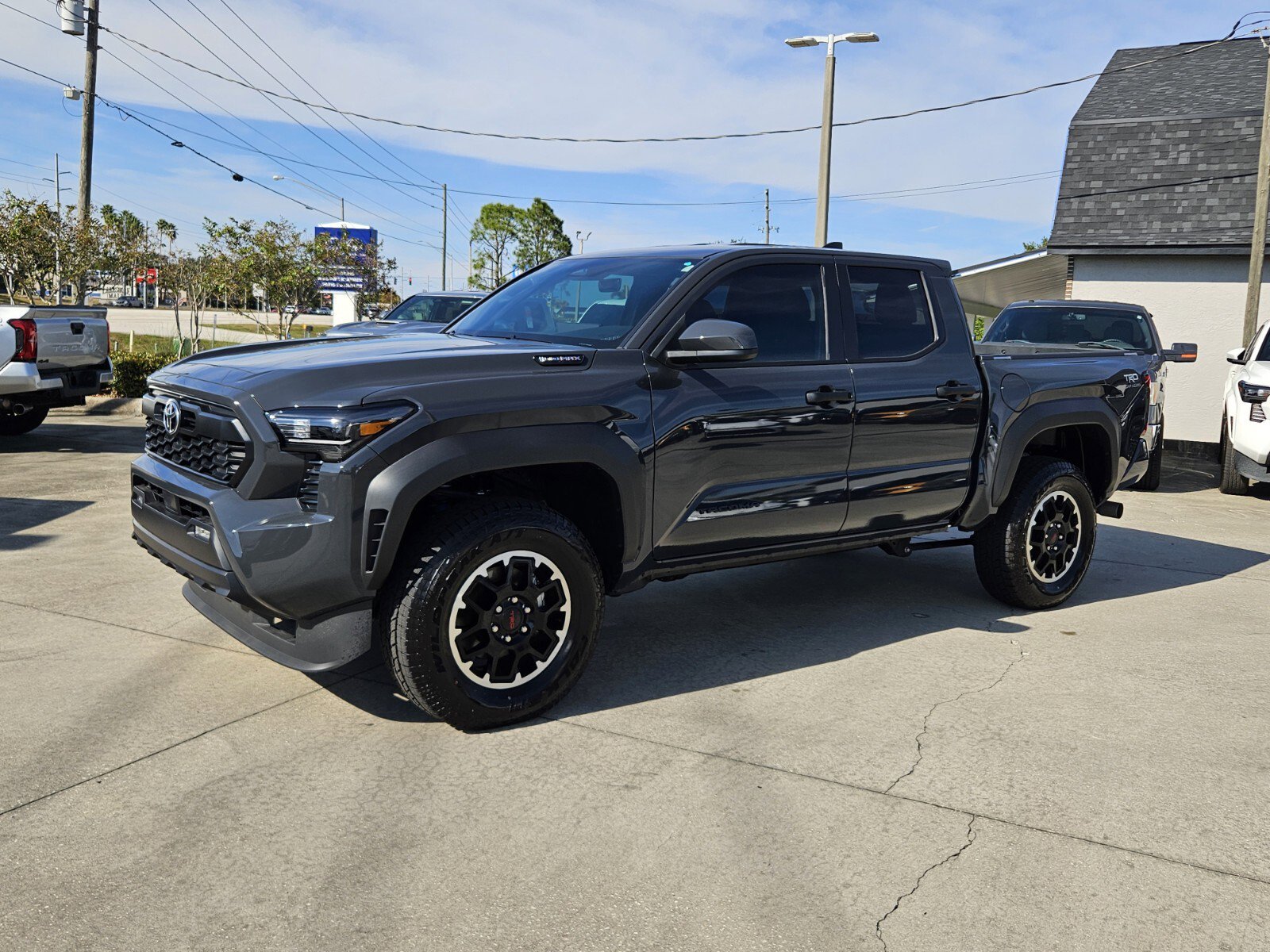 2025 Toyota Tacoma 4x4 Base photo 3