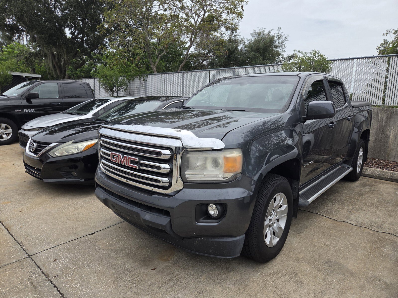 2016 GMC Canyon 2WD SLE Crew Cab Short Box's photo