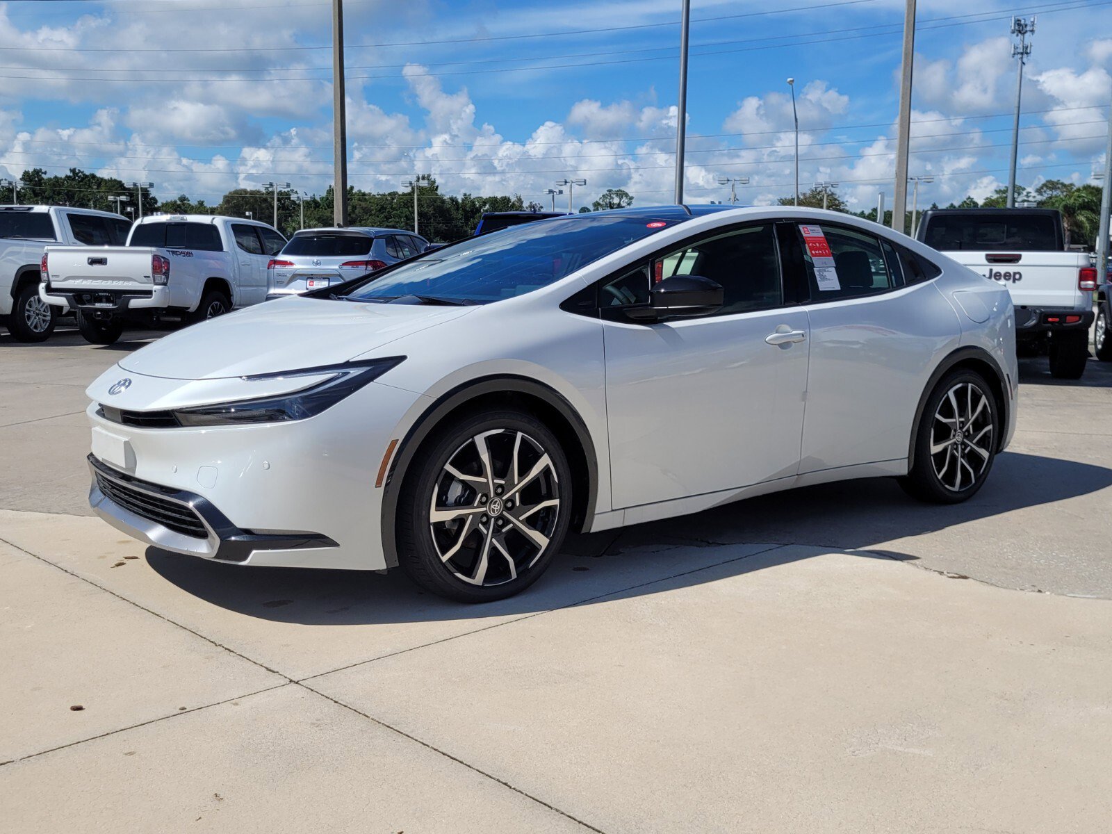 2024 Toyota Prius Prime XSE photo 3