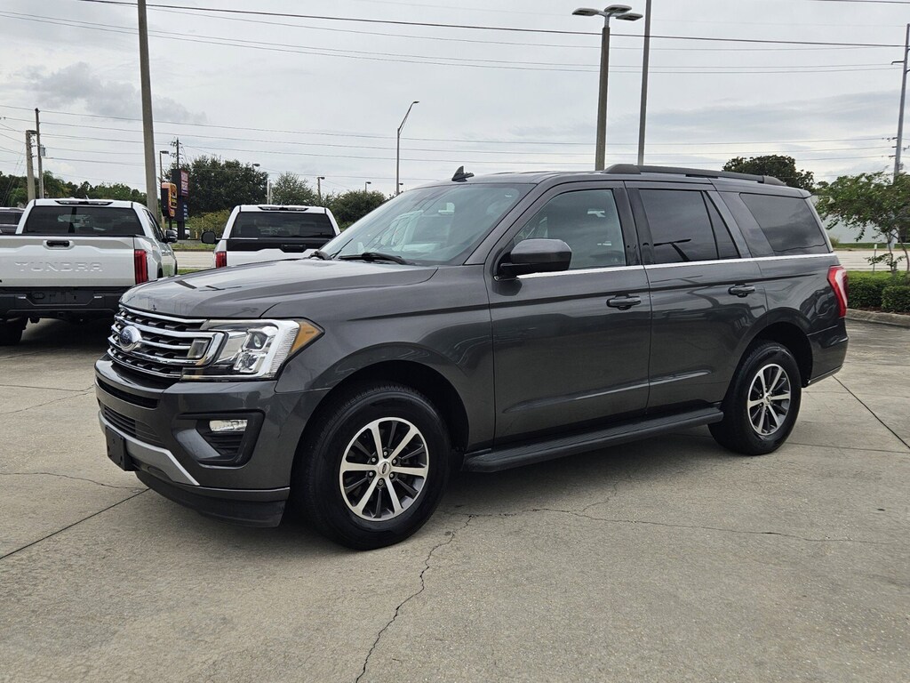 2020 Ford Expedition XLT photo 2