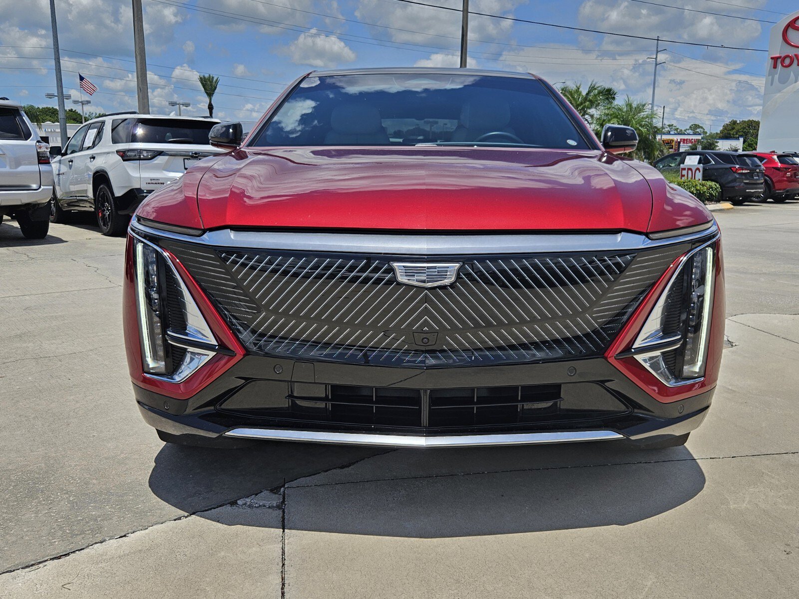 Used 2024 Cadillac LYRIQ Luxury 1 with VIN 1GYKPPRK9RZ112395 for sale in Sebring, FL