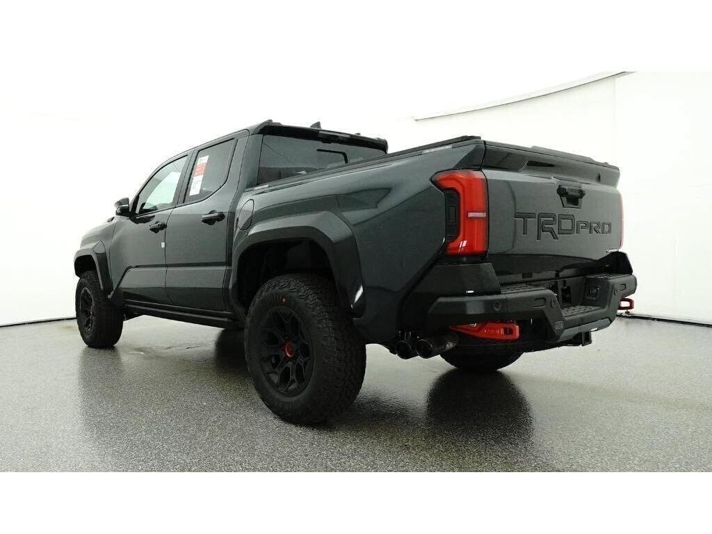 2026 Toyota Tacoma TRD Pro - Photo 21