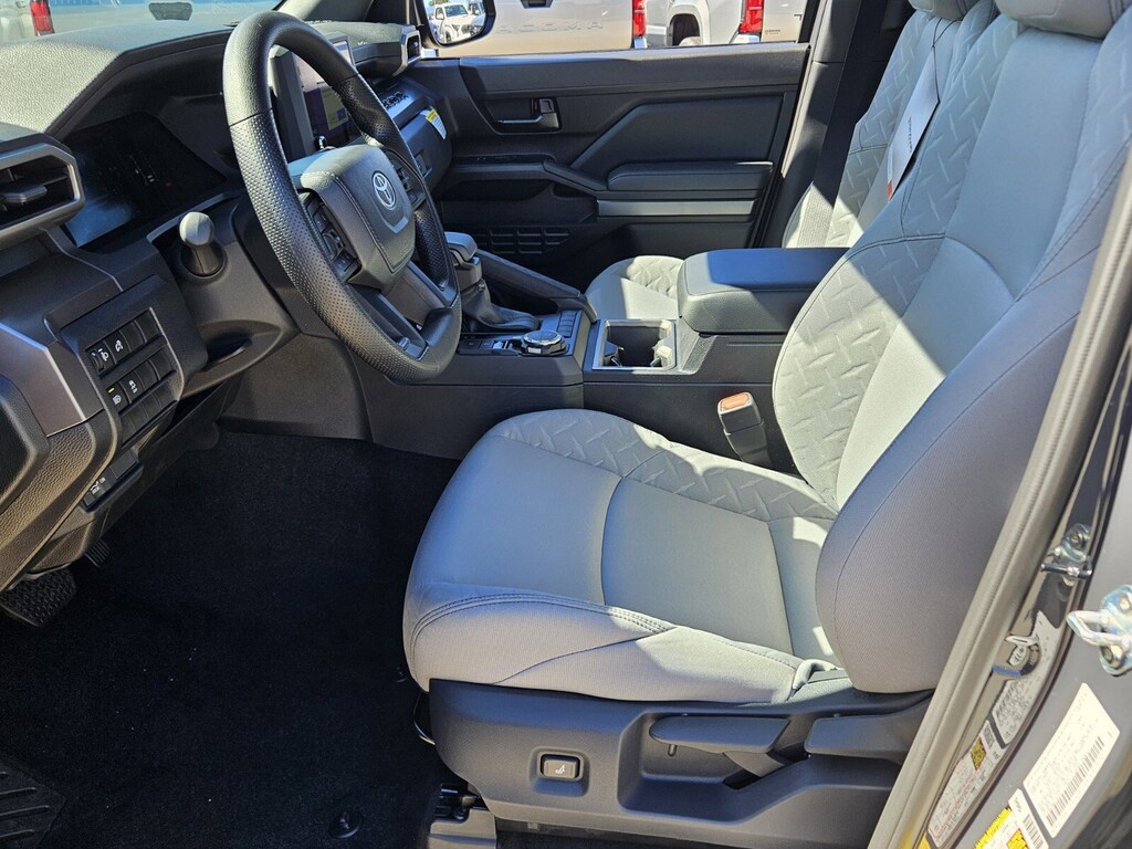 New 2025 Toyota Tacoma SR5 4X4 DOUBLE CAB