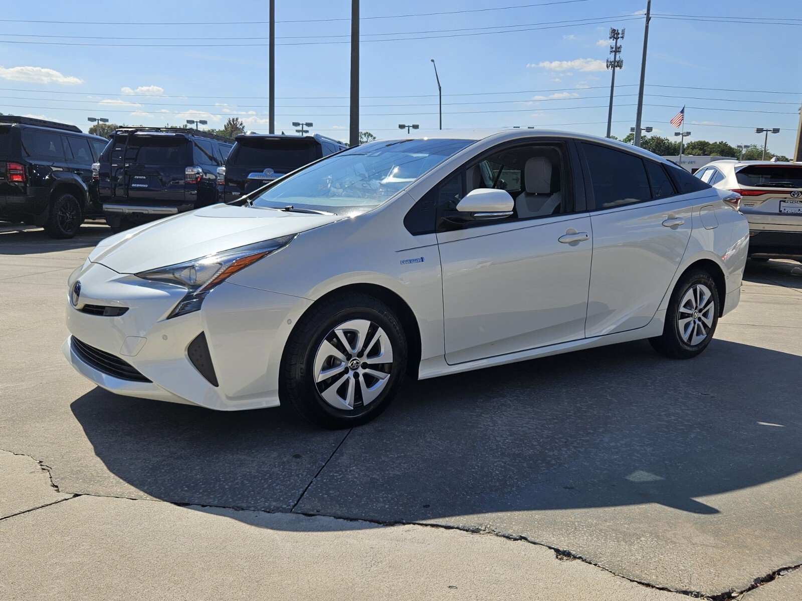 2018 Toyota Prius Four photo 3