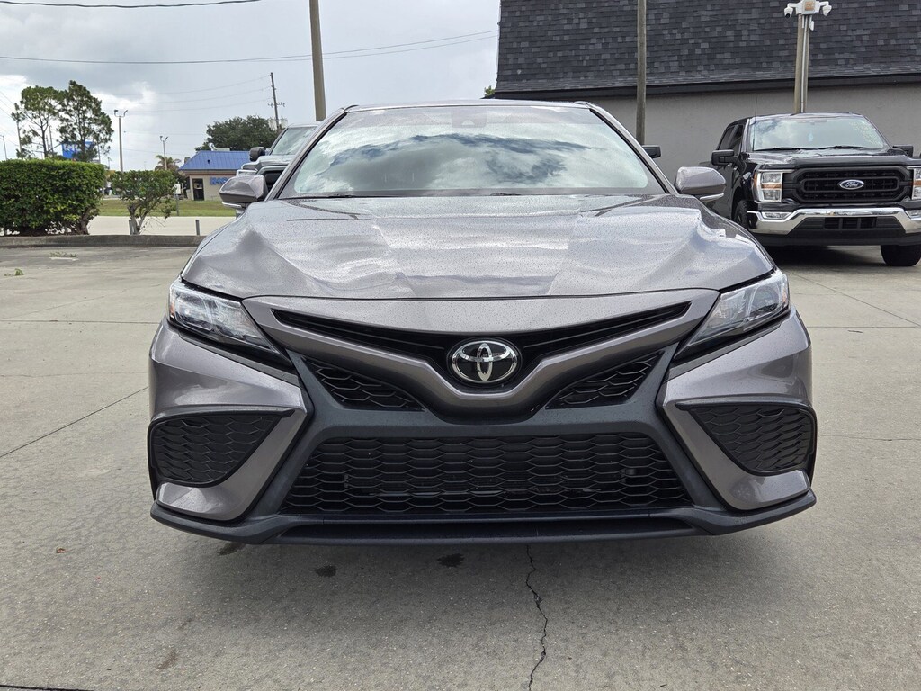 Used 2024 Toyota Camry SE Sedan
