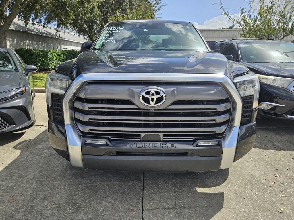 2023 Toyota Tundra Limited photo 2