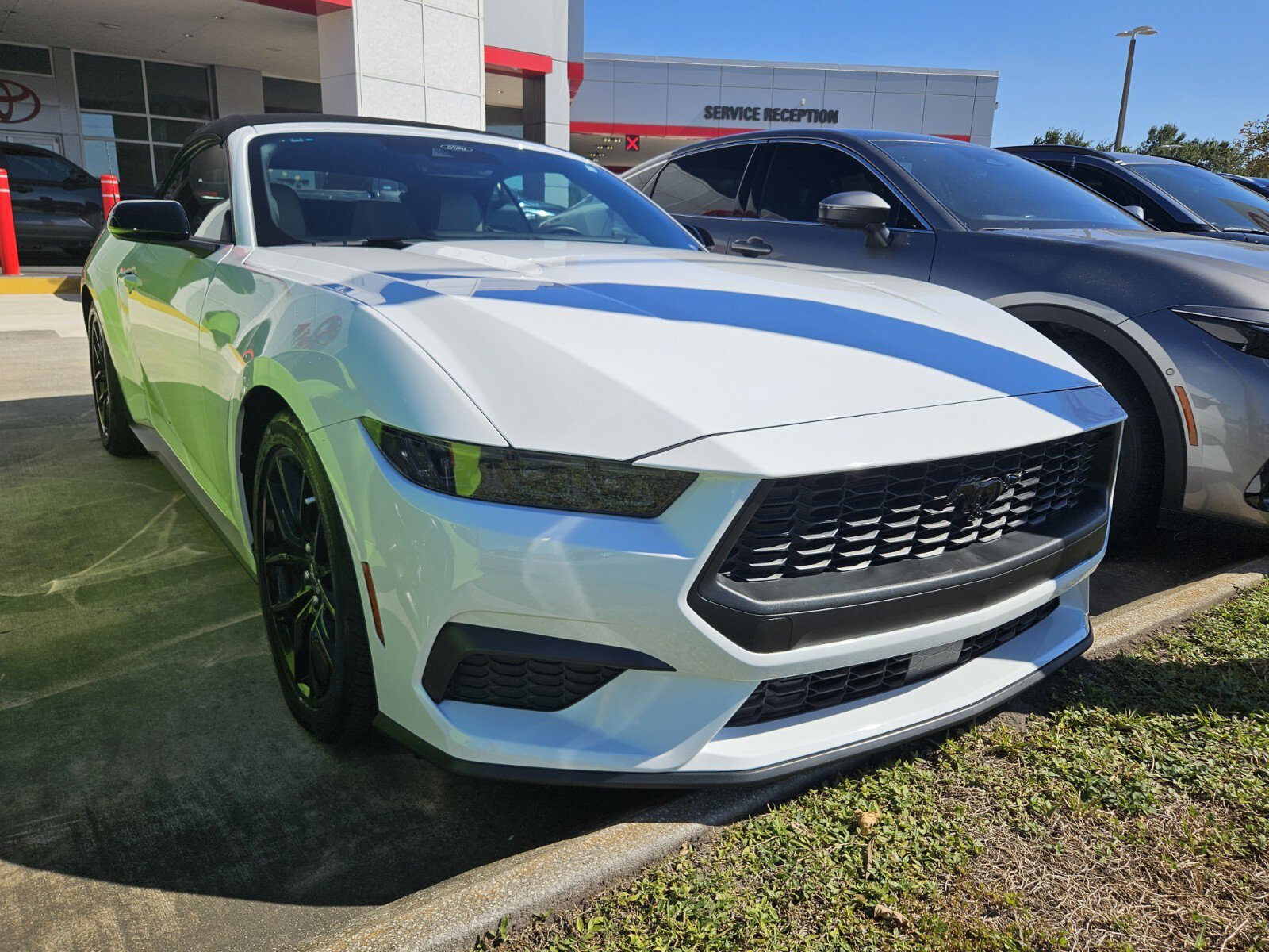 2024 Ford Mustang EcoBoost Premium photo 3