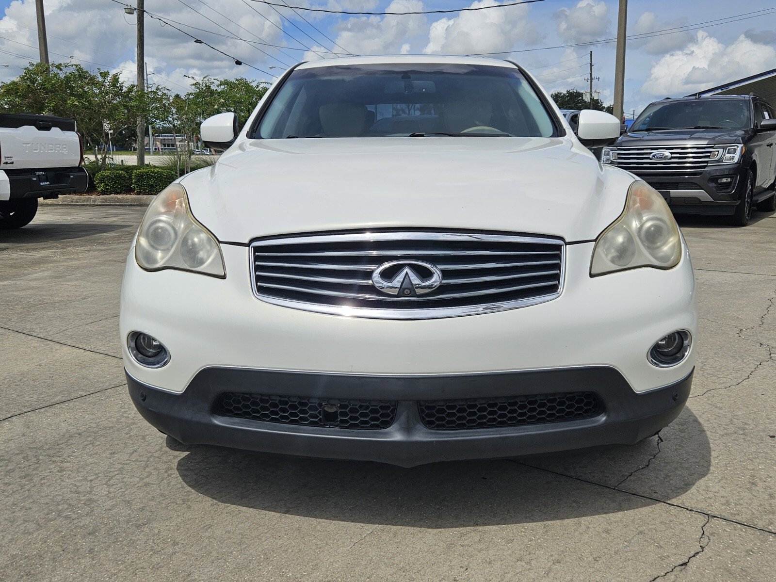 2010 Infiniti EX35 Journey photo 2