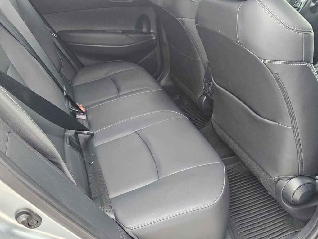 2023 Toyota Corolla Cross XLE photo 10