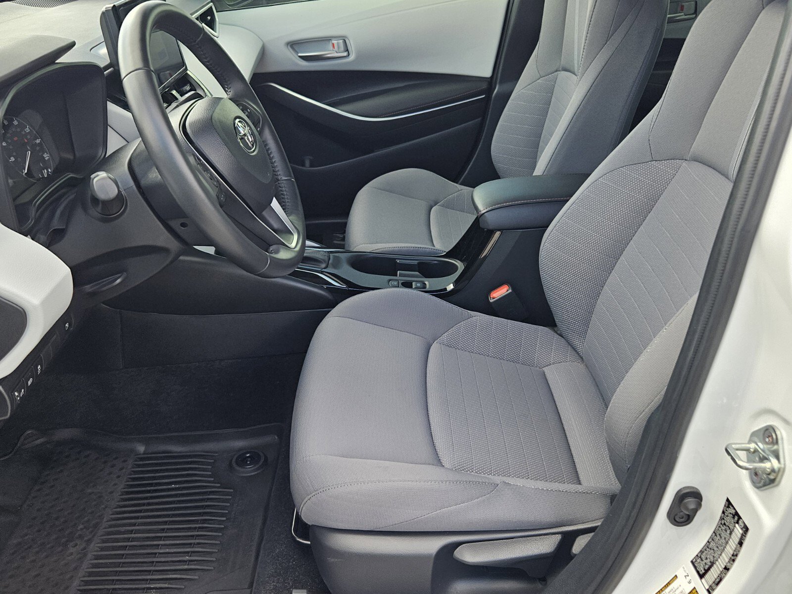 2023 Toyota Corolla Hybrid SE photo 4