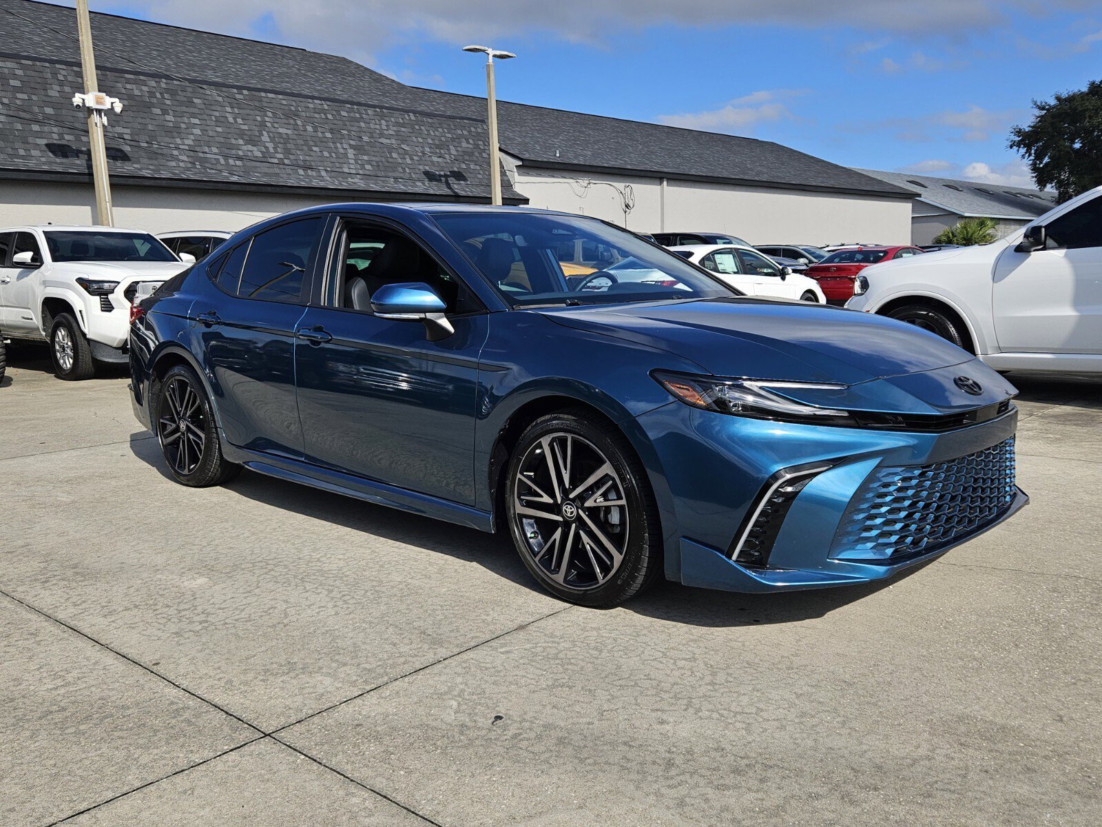 2025 Toyota Camry XSE's photo