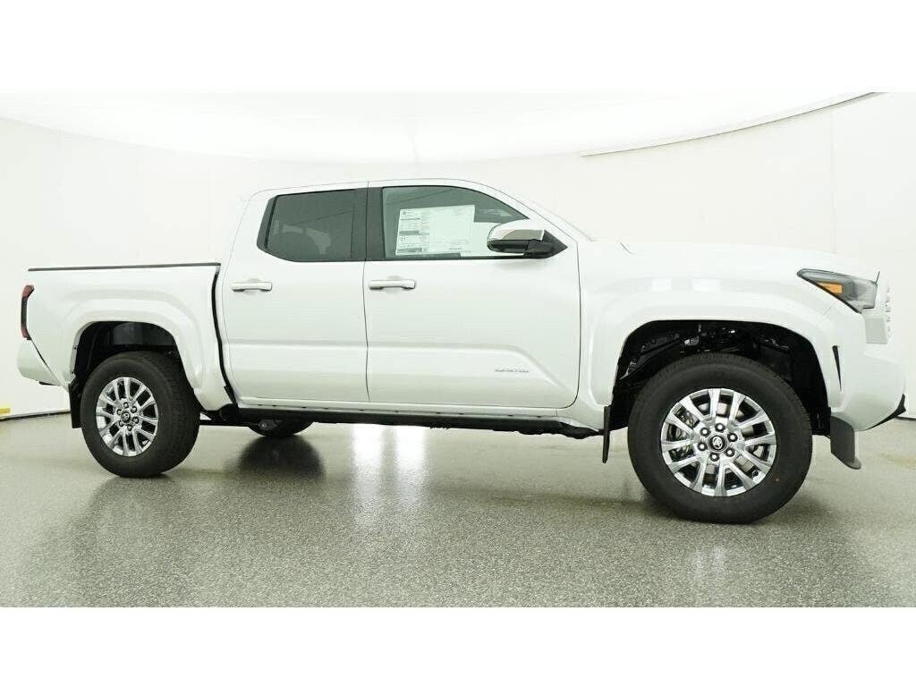 2026 Toyota Tacoma Limited - Photo 28