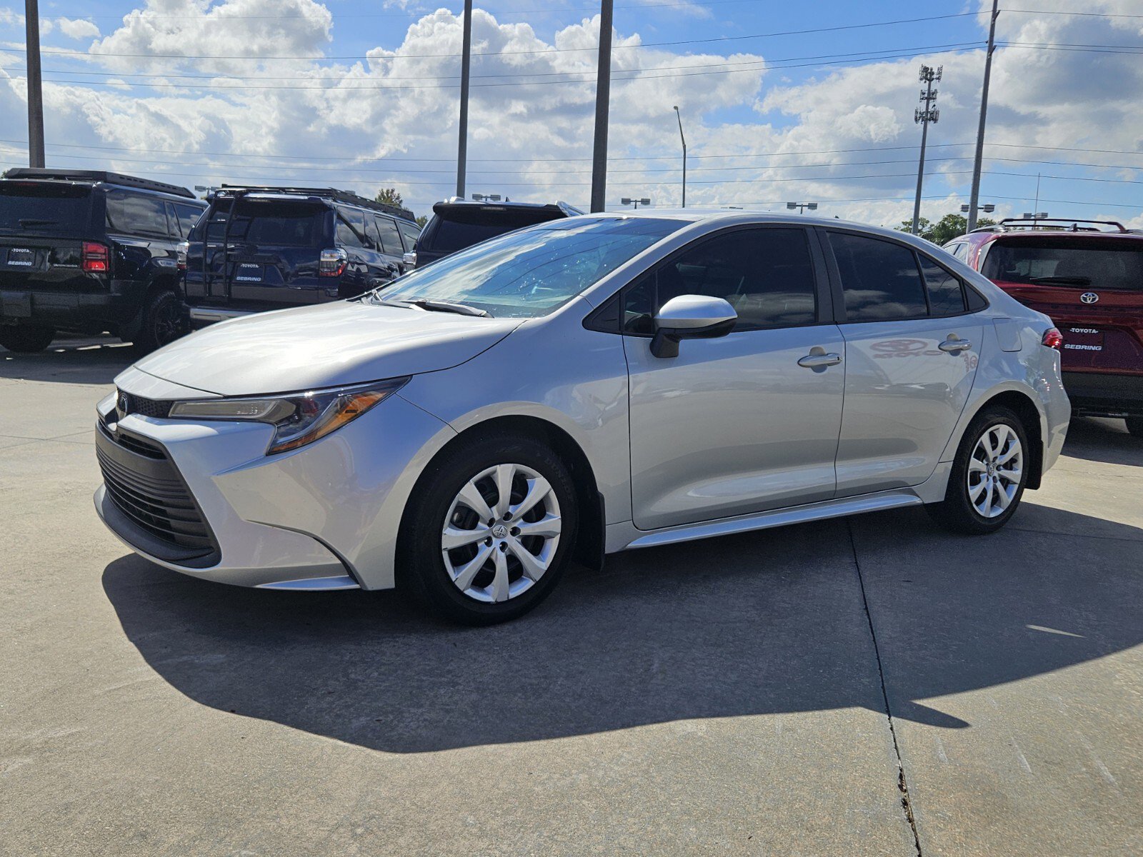 2025 Toyota Corolla LE photo 3