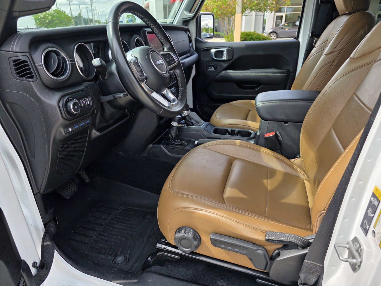 2021 Jeep Wrangler Unlimited Sahara 4xe photo 4