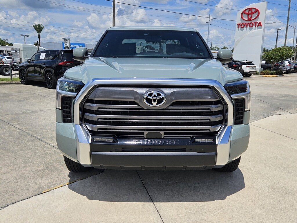 2025 Toyota Tundra Limited photo 2