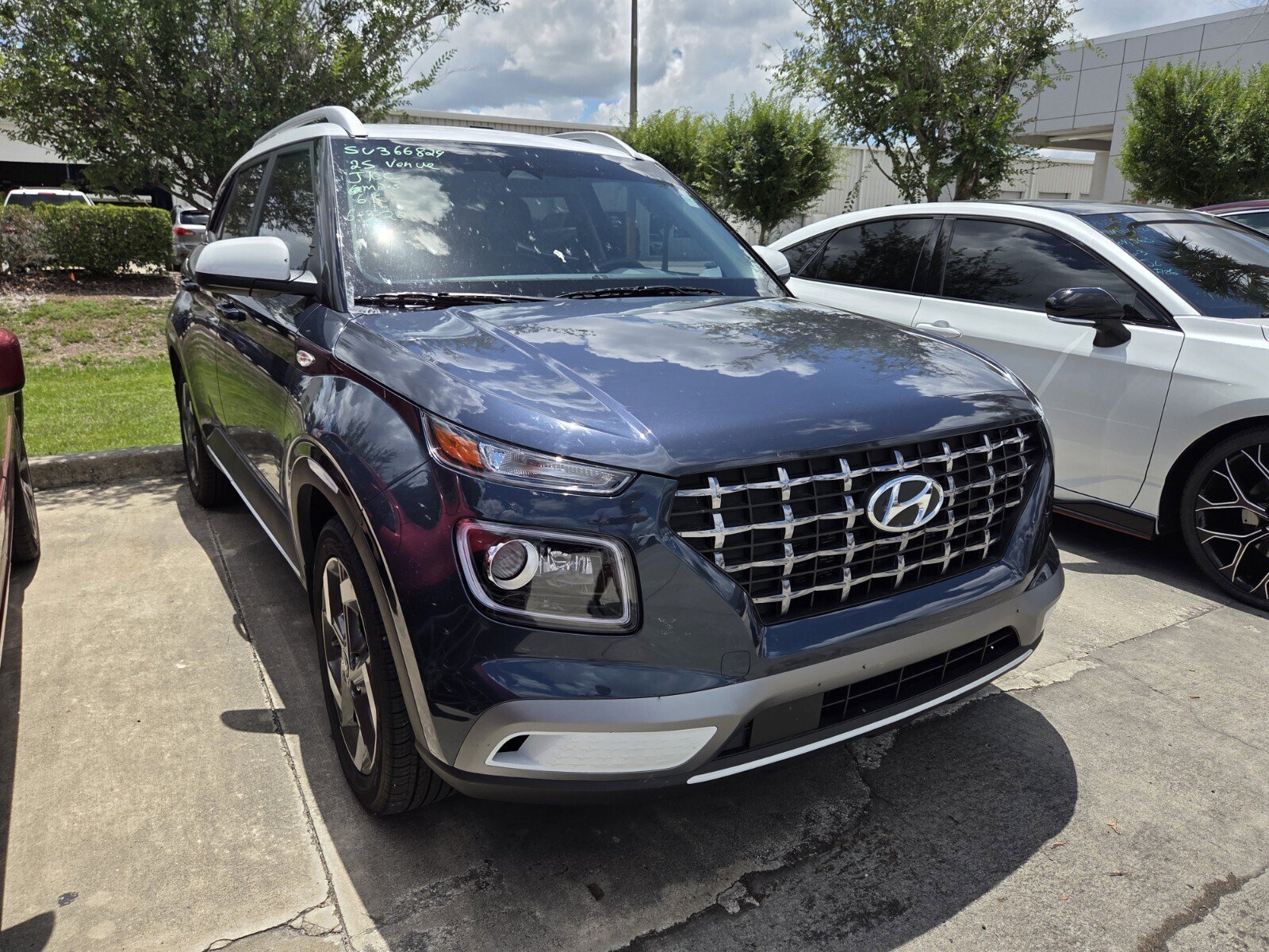 2025 Hyundai Venue Limited IVT's photo