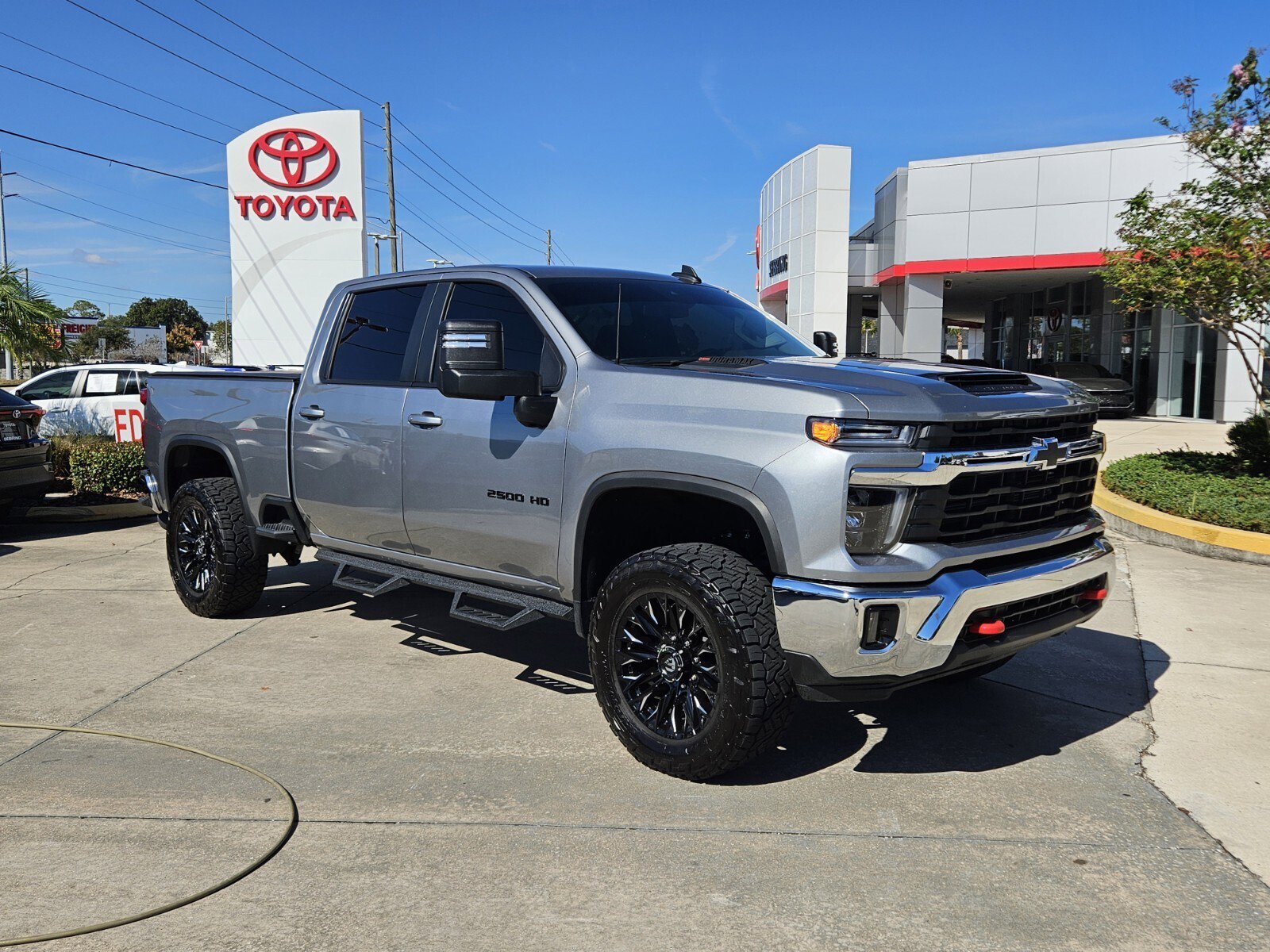 2025 Chevrolet Silverado 2500 HD Truck Crew Cab 