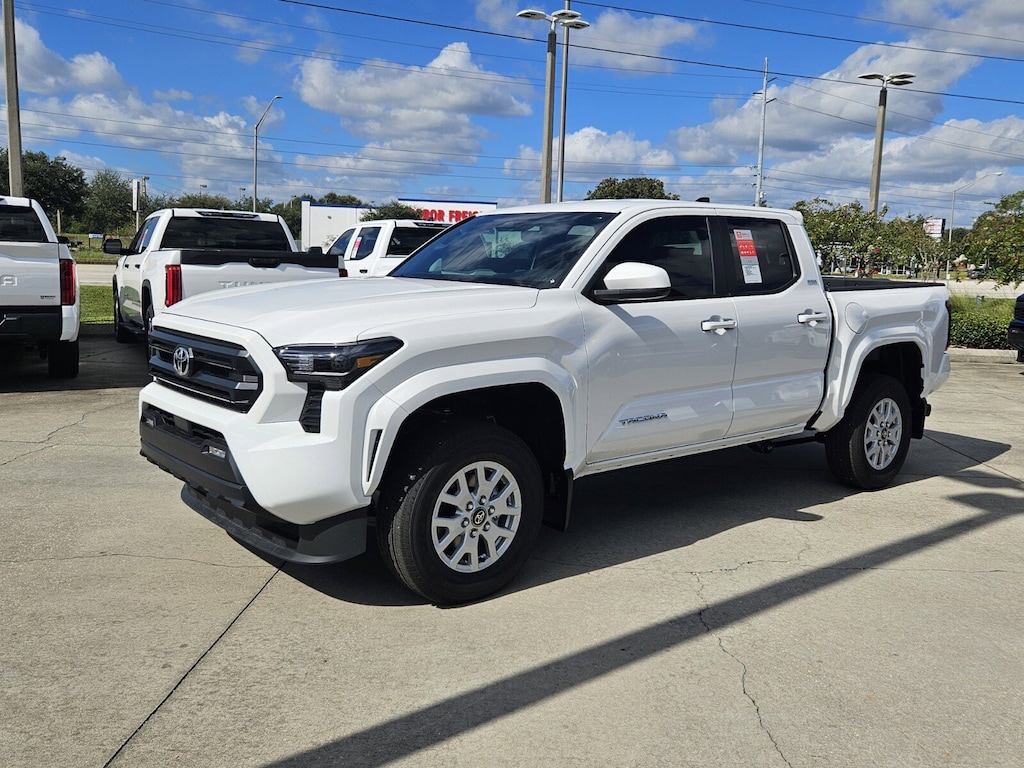 New 2025 Toyota Tacoma SR5 4X2 DOUBLE CAB