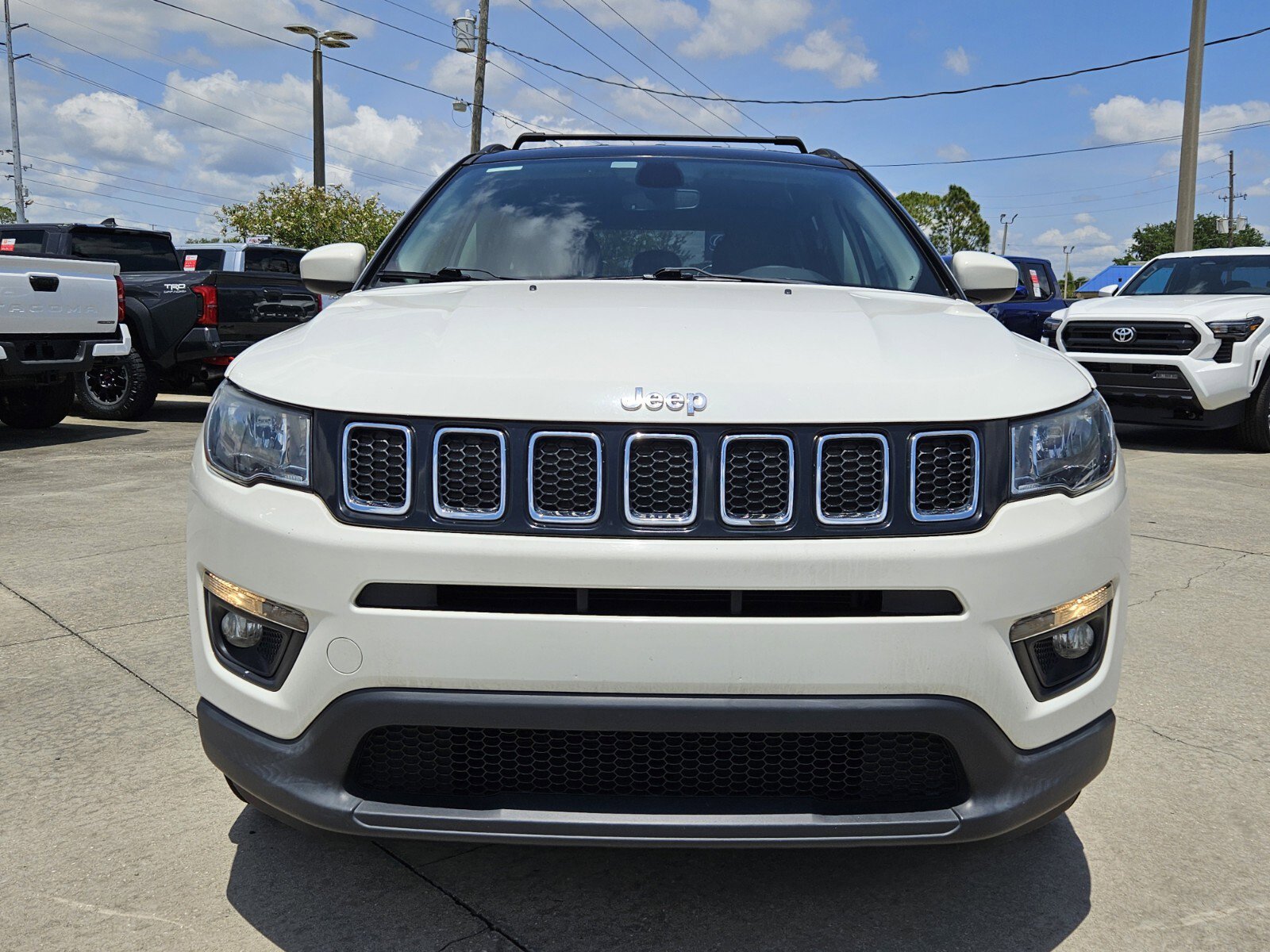 Used 2019 Jeep Compass Latitude with VIN 3C4NJCBBXKT856270 for sale in Sebring, FL