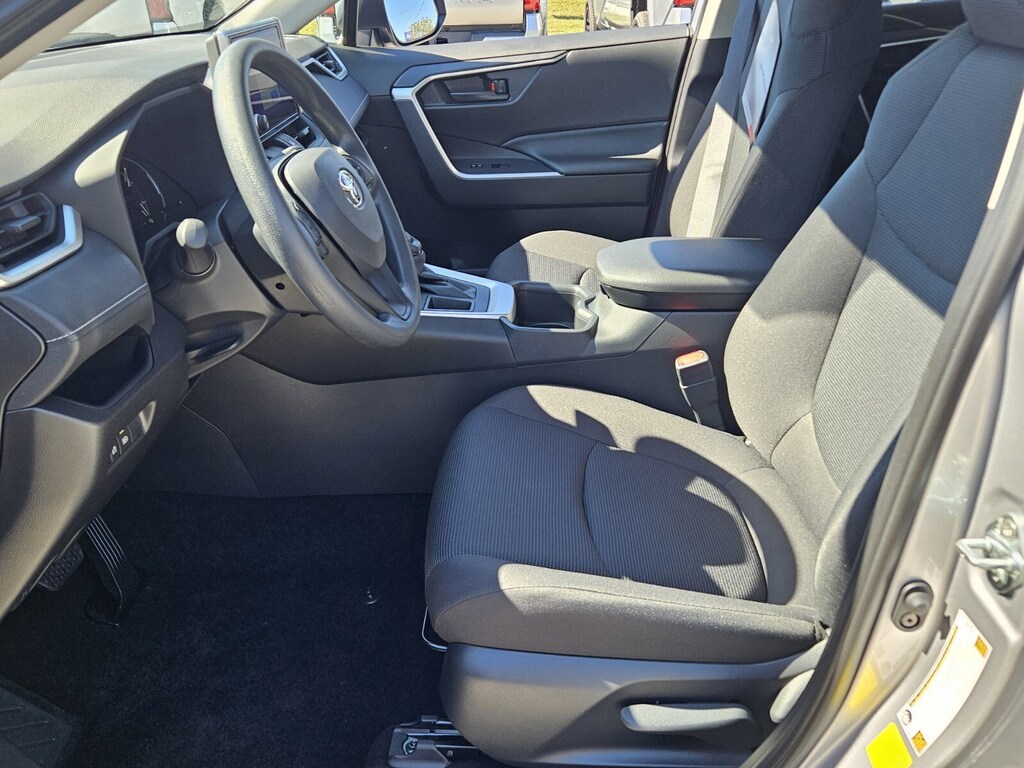 New 2025 Toyota RAV4 LE LE FWD SUV