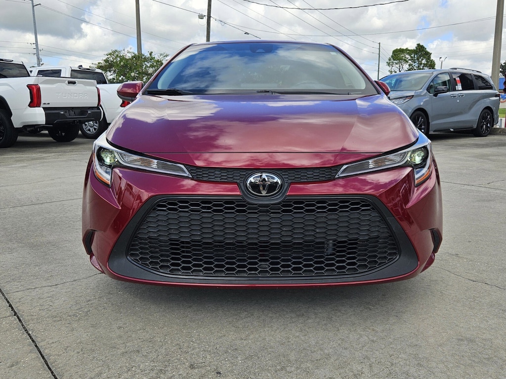 2022 Toyota Corolla LE photo 2