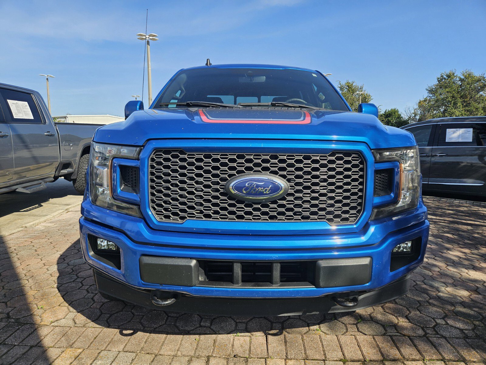 2019 Ford F-150 Lariat photo 2