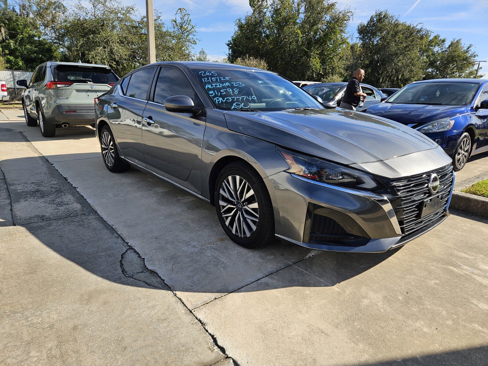 2023 Nissan Altima SV's photo