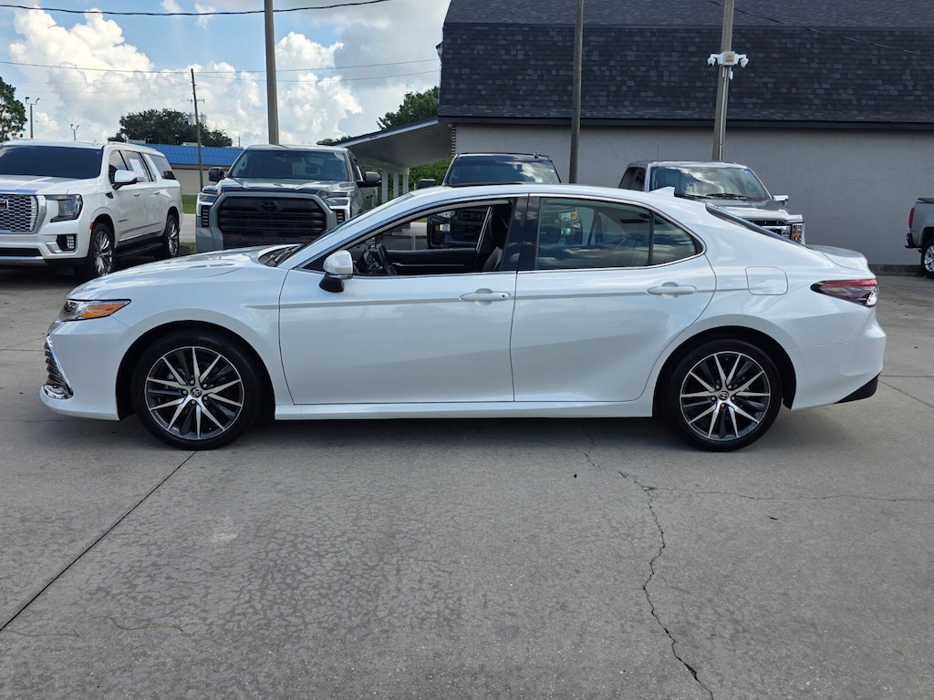 Certified 2022 Toyota Camry Hybrid XLE Sedan