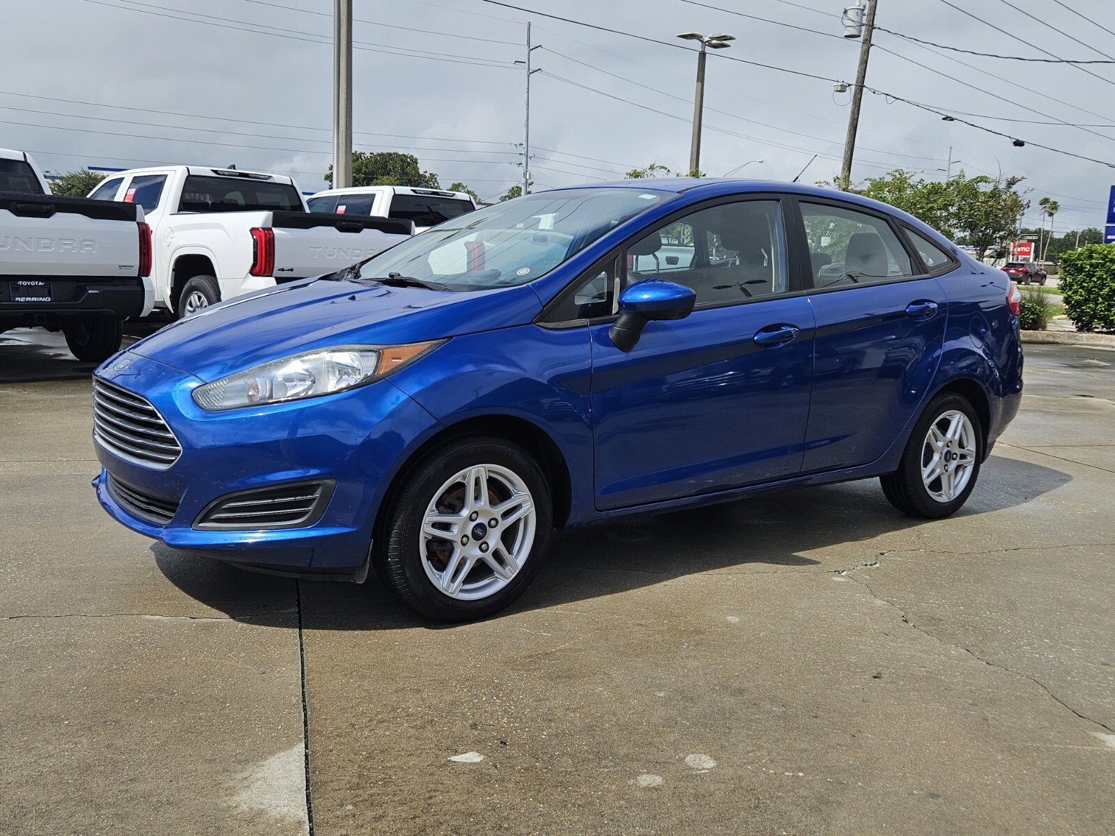 2018 Ford Fiesta SE photo 2