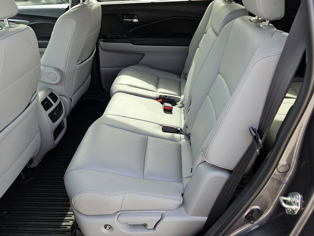 2021 Honda Pilot EX-L photo 4