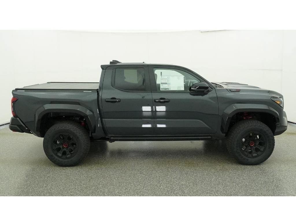 2026 Toyota Tacoma TRD Pro - Photo 11